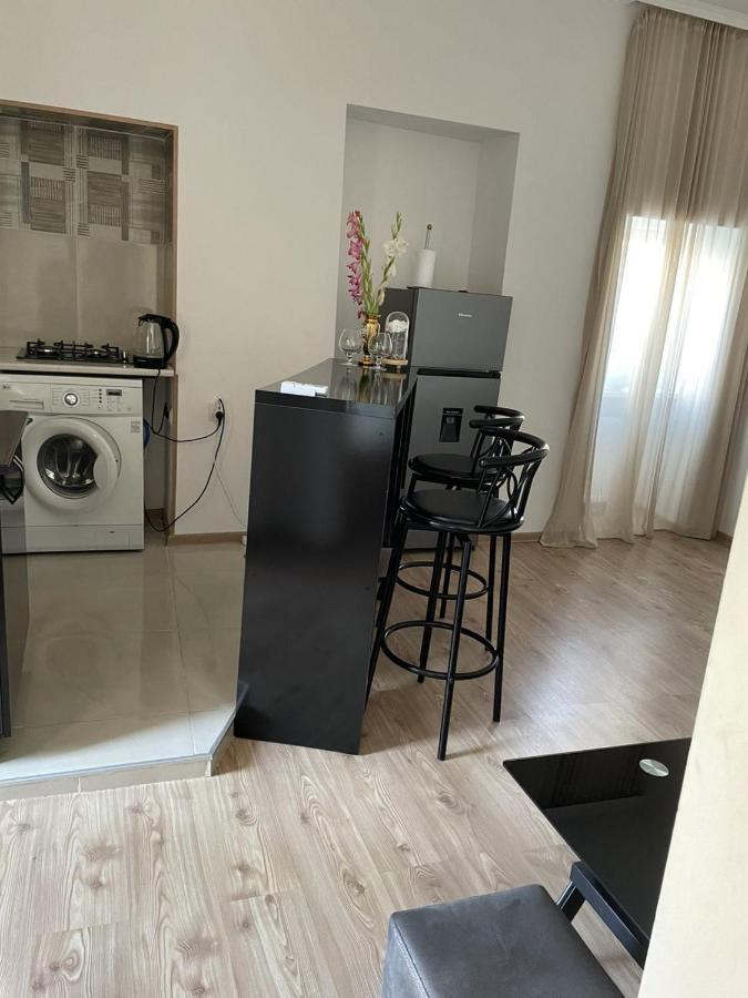 Nana Apartment Tbilisi Esterno foto