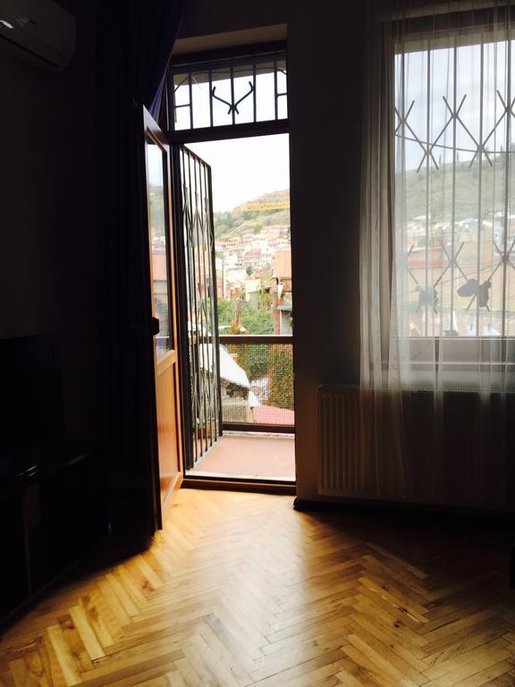 Nana Apartment Tbilisi Esterno foto